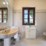 Fonte Pinella 8, Emma