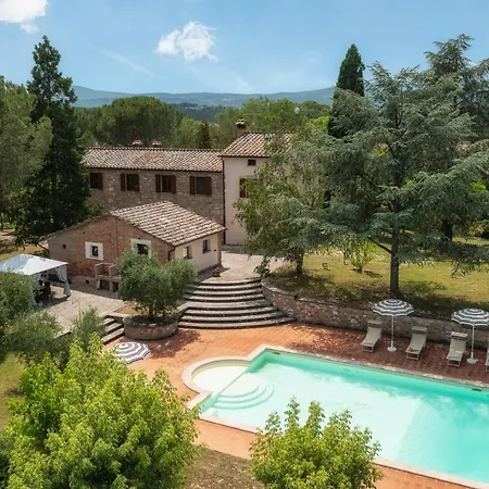 Fonte Pinella 8, Emma Villa Chiusi