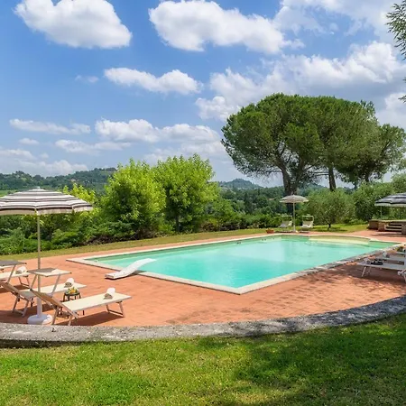 Fonte Pinella 8, Emma Villa Chiusi